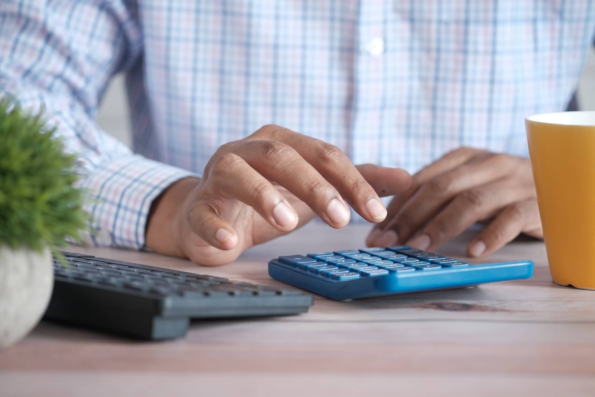 Coinbase lanza nuevo “Centro de Impuestos”. Usuarios podrán calcular montos tributarios asociados a sus operaciones