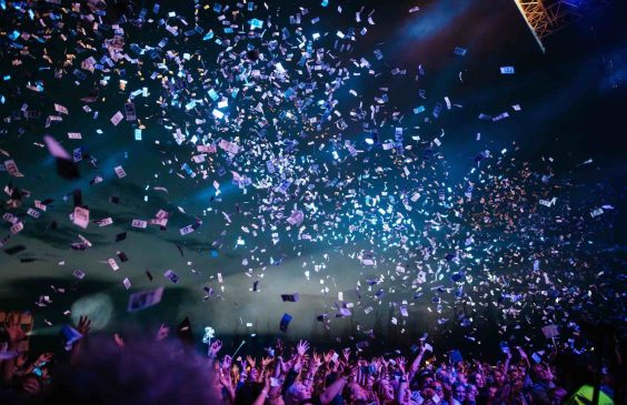 bitcoin celebra