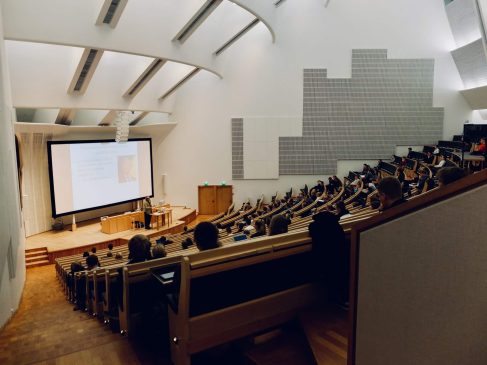 universidad-unsplash