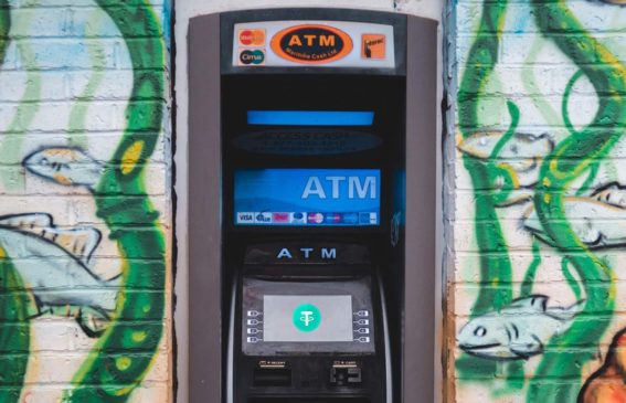 cajero atm unsplash tether