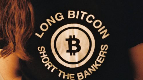 bitcoin-tshirt-unsplash