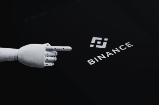 binance señalado unsplash canva