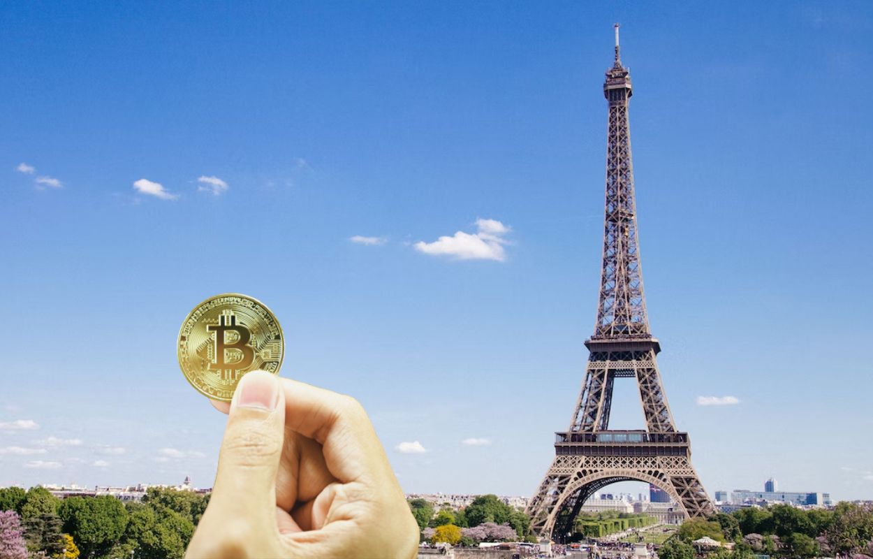 paris francia bitcoin unsplash canva